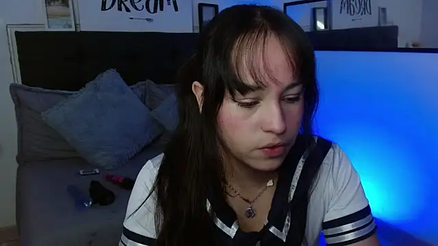 Snapshot of Eymmy_24 chatting on September 13, 2:11 am Eymmy 24 online show from September 13, 2:11 am