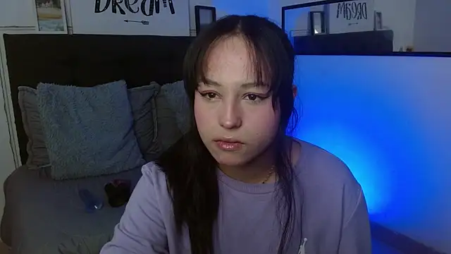 Snapshot of Eymmy_24 chatting on September 14, 2:44 am Eymmy 24 online show from September 14, 2:44 am