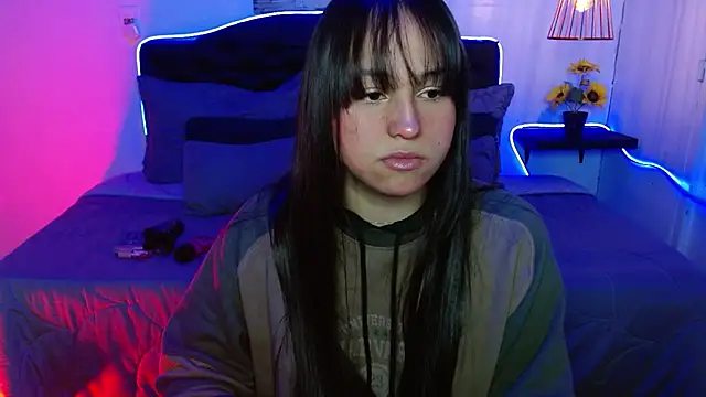 Snapshot of Eymmy_24 chatting on September 25, 2:04 am Eymmy 24 online show from September 25, 2:04 am