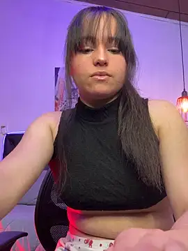 Snapshot of Eymmy_24 chatting on October 3, 2:52 am Eymmy 24 online show from October 3, 2:52 am