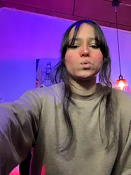 Snapshot of Eymmy_24 chatting on October 18, 3:09 am Eymmy 24 online show from October 18, 3:09 am