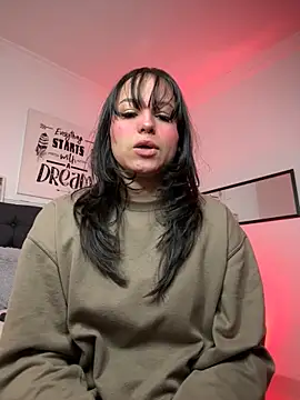 Snapshot of Eymmy_24 chatting on October 24, 2:41 am Eymmy 24 online show from October 24, 2:41 am