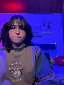 Snapshot of Eymmy_24 chatting on November 4, 3:05 am Eymmy 24 online show from November 4, 3:05 am