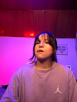 Snapshot of Eymmy_24 chatting on November 11, 3:17 am Eymmy 24 online show from November 11, 3:17 am