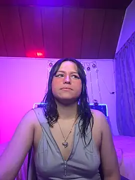 Snapshot of Eymmy_24 chatting on November 15, 3:15 am Eymmy 24 online show from November 15, 3:15 am