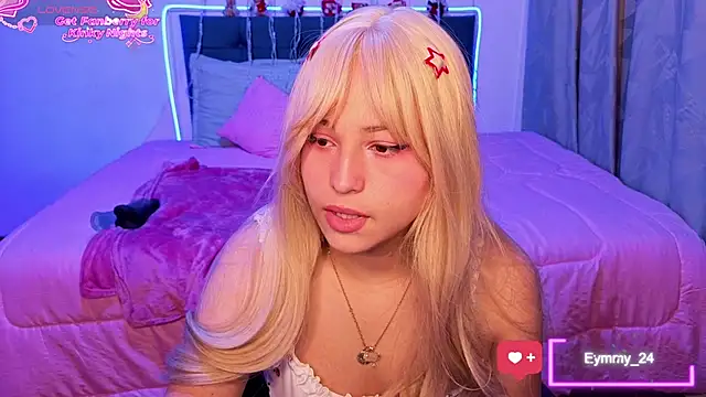 Snapshot of Eymmy_24 chatting on December 1, 2:05 am Eymmy 24 online show from December 1, 2:05 am