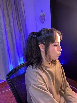 Eymmy 24 online show from December 19, 2:07 am