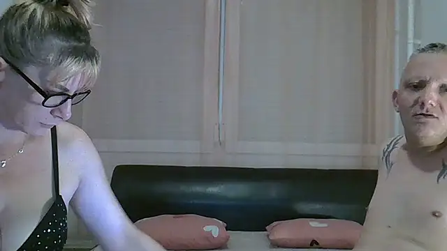 VanessaJoci online show from September 24, 4:54 pm