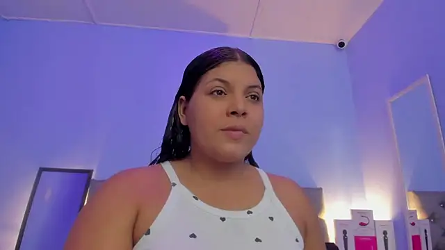 Snapshot of neferet_opal chatting on November 6, 11:59 pm neferet opal online show from November 6, 11:59 pm