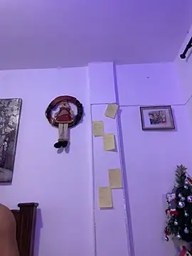 DeimonOficial online show from December 18, 3:45 am