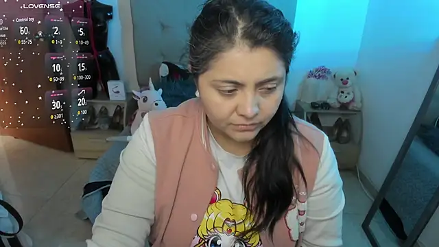 TifanyAmazinng online show from December 17, 12:22 pm