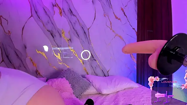 alicecute77 online show from February 8, 2:26 am