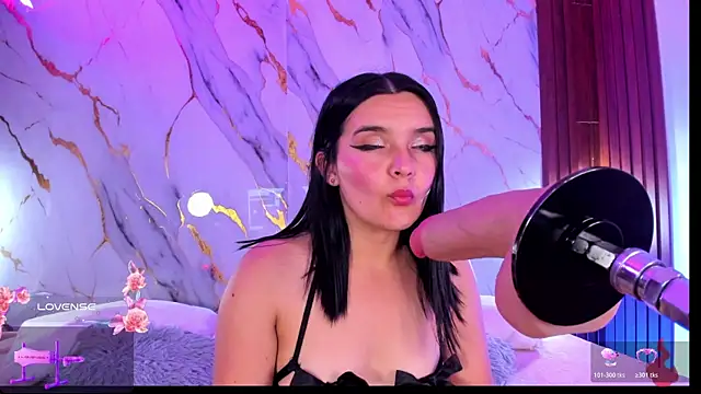 alicecute77 online show from April 5, 2:20 am