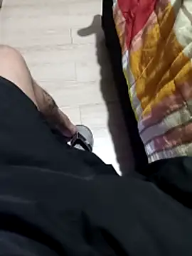 comobucetinhas online show from December 14, 12:05 am