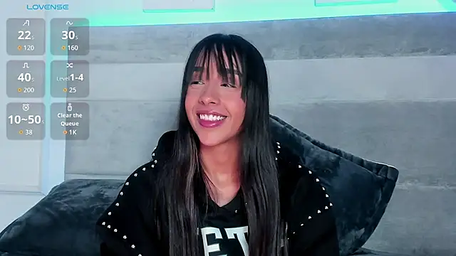 Aleja ruizz online show from October 18, 10:16 am