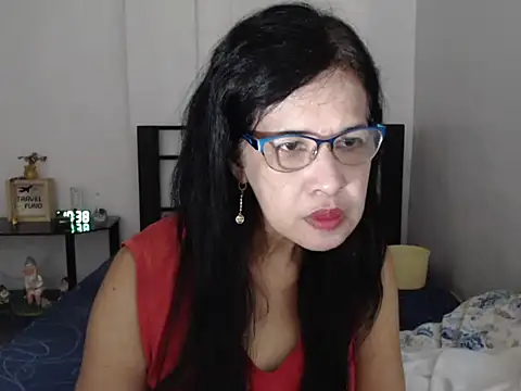 Snapshot of Prettysweetmum chatting on October 1, 2:39 am Prettysweetmum online show from October 1, 2:39 am