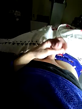 lapousse3 online show from April 4, 4:33 am