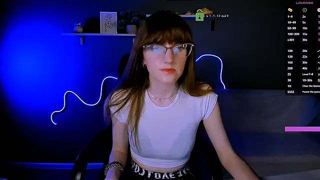 Snapshot of ava_mystic_ chatting on October 9, 7:56 pm ava mystic online show from October 9, 7:56 pm