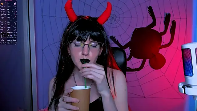 Snapshot of ava_mystic_ chatting on October 22, 7:57 pm ava mystic online show from October 22, 7:57 pm