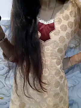 Aarti-kumri online show from April 18, 7:07 pm