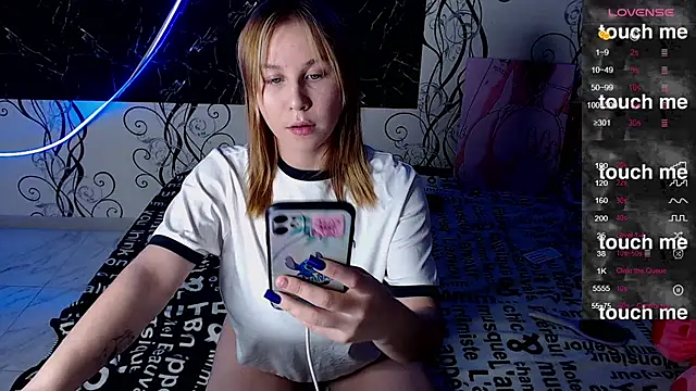 RoyAngela online show from October 11, 7:34 pm