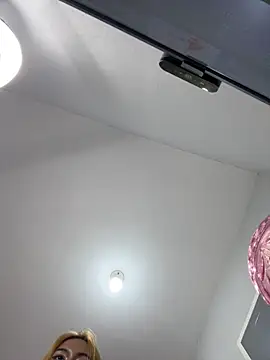 Snapshot of MissSexyDork77 chatting on October 13, 4:01 am MissSexyDork77 online show from October 13, 4:01 am