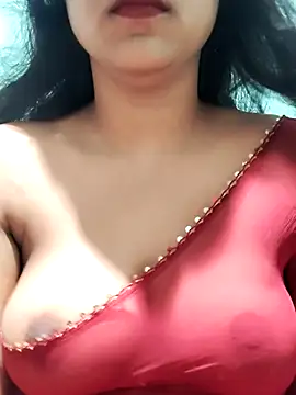 Snapshot of SugarWithSpice chatting on November 4, 8:24 am SugarWithSpice online show from November 4, 8:24 am