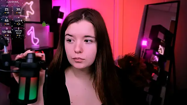 nika-still online show from November 29, 10:29 am