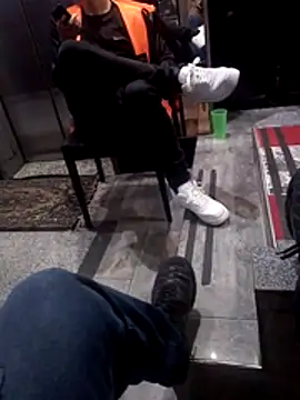 vergonvenco online show from April 10, 4:39 am