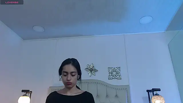 Leilani- online show from October 21, 11:11 am