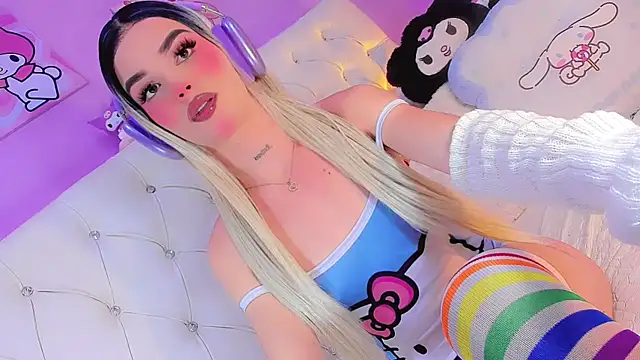 Cattleya White ll online show from October 26, 8:59 pm