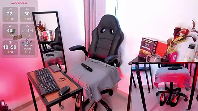 freya 26 online show from February 20, 1:44 pm