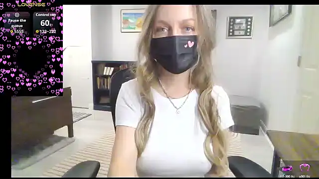 Snapshot of Magical_Milf_MelissaXX chatting on October 1, 5:19 pm Magical Milf MelissaXX online show from October 1, 5:19 pm