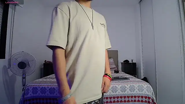 Snapshot of Dimax_xxx chatting on October 12, 5:23 pm Dimax xxx online show from October 12, 5:23 pm