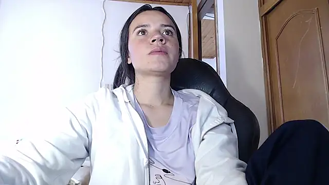 Skylar Serenity online show from September 14, 5:12 pm