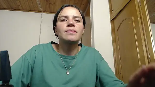 Skylar Serenity online show from October 18, 10:43 pm