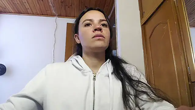 Skylar Serenity online show from October 21, 7:14 pm