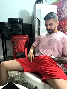 Snapshot of giannis090 chatting on November 8, 9:13 pm giannis090 online show from November 8, 9:13 pm