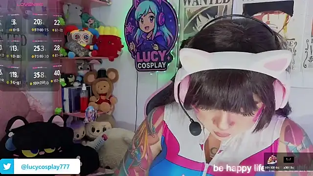 Snapshot of Lucycosplay777 chatting on June 10, 2:45 am Lucycosplay777 online show from June 10, 2:45 am