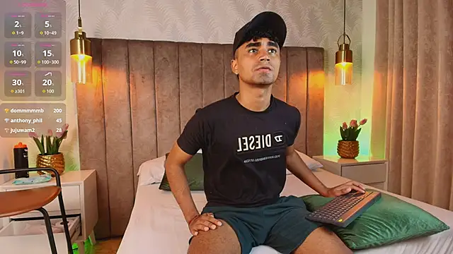 Jacob 606 online show from September 24, 7:50 pm