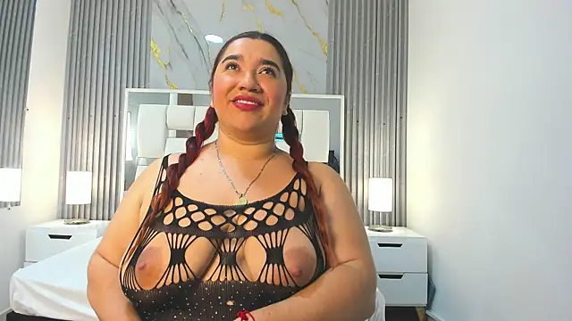 Snapshot of VanessaHard_as chatting on October 15, 5:02 pm VanessaHard as online show from October 15, 5:02 pm