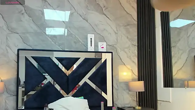 VanessaHard as online show from April 15, 3:46 am