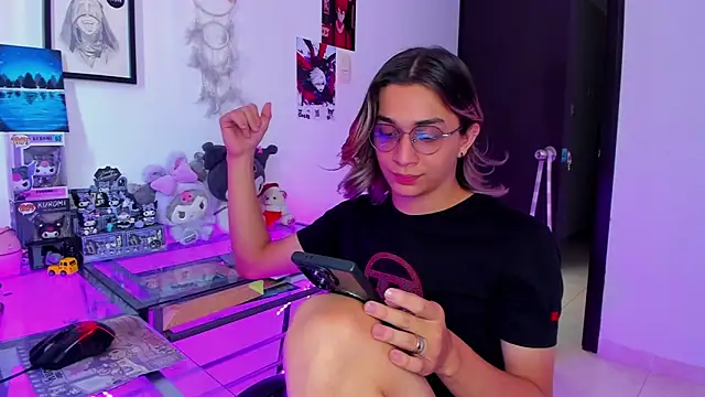 KeitaMoon online show from February 23, 6:49 pm