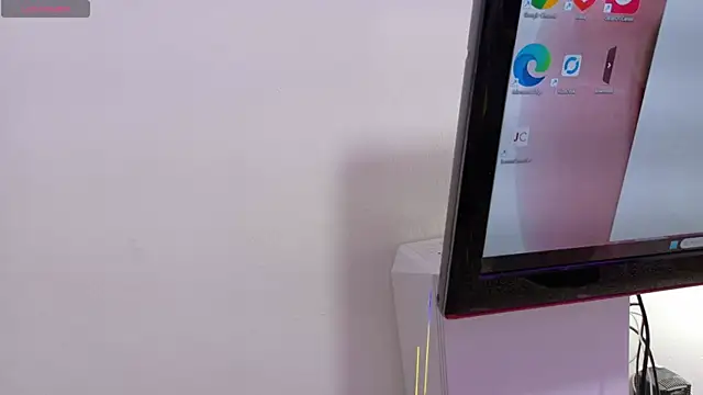 ZafiroAndFlynn online show from April 22, 1:52 am