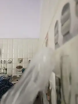 Snapshot of Anamika-singhania chatting on September 17, 8:05 am Anamika-singhania online show from September 17, 8:05 am