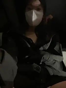 Snapshot of ni_ni01 chatting on December 14, 10:31 am ni ni01 online show from December 14, 10:31 am