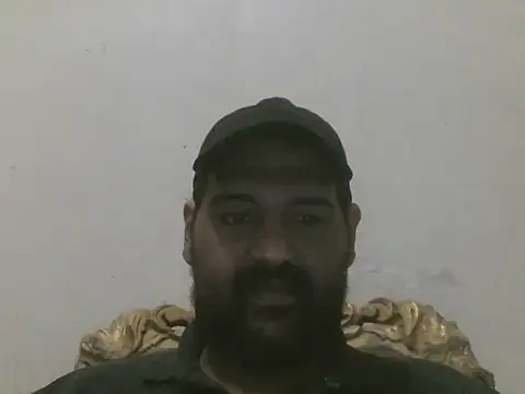 Snapshot of elpoop7305 chatting on September 21, 10:33 pm elpoop7305 online show from September 21, 10:33 pm