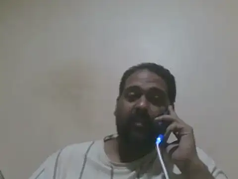 Snapshot of elpoop7305 chatting on November 5, 8:36 am elpoop7305 online show from November 5, 8:36 am