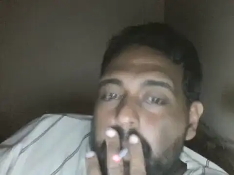 Snapshot of elpoop7305 chatting on November 8, 2:39 pm elpoop7305 online show from November 8, 2:39 pm