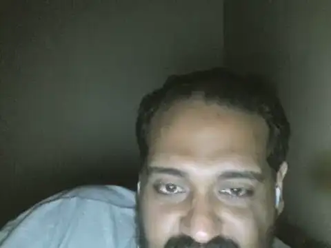 Snapshot of elpoop7305 chatting on November 15, 12:30 am elpoop7305 online show from November 15, 12:30 am